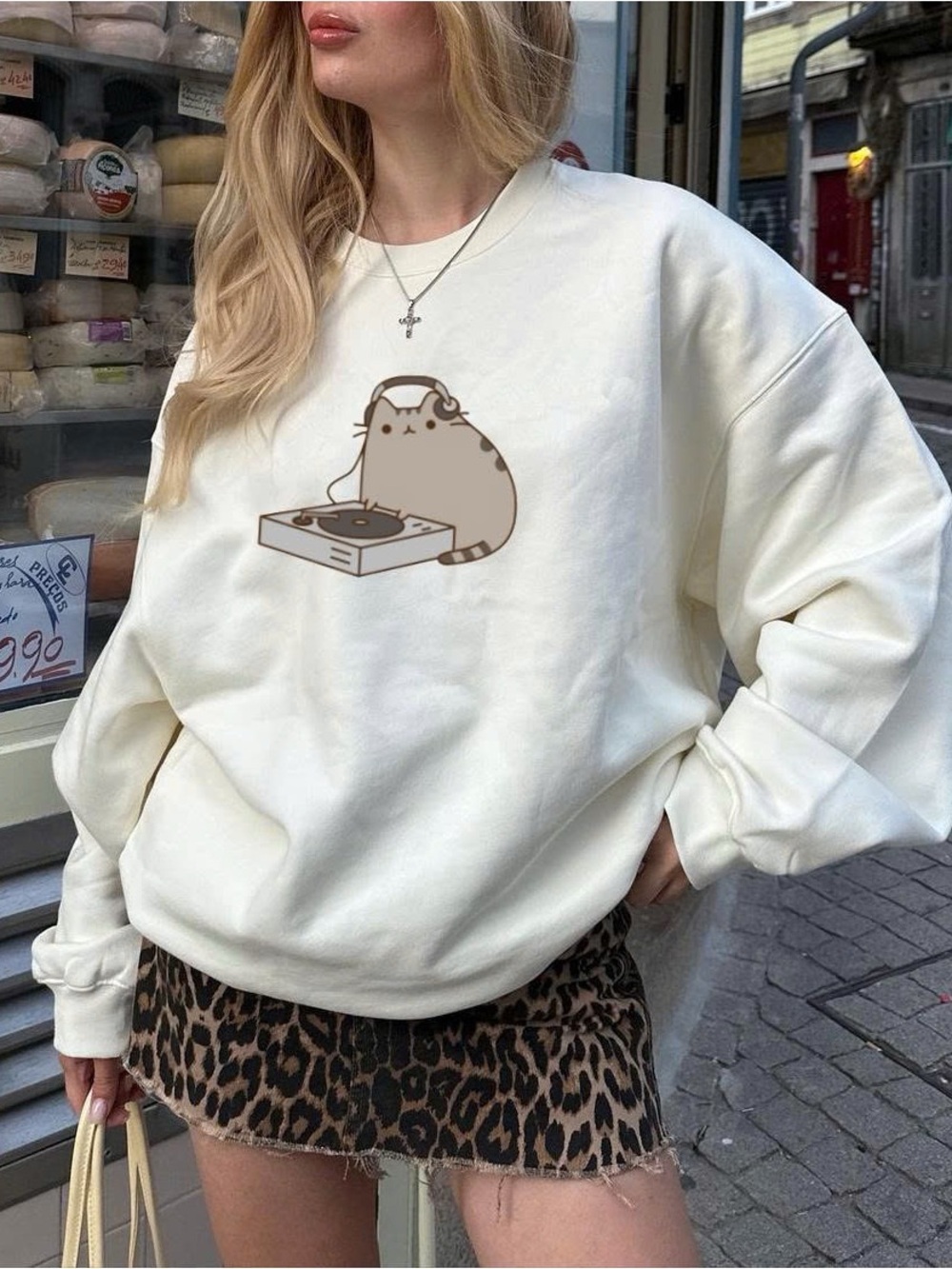Cream Crewneck Sweatshirt with DJ Cat Graphic